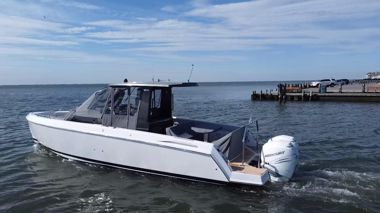 2023 Schaefer V33