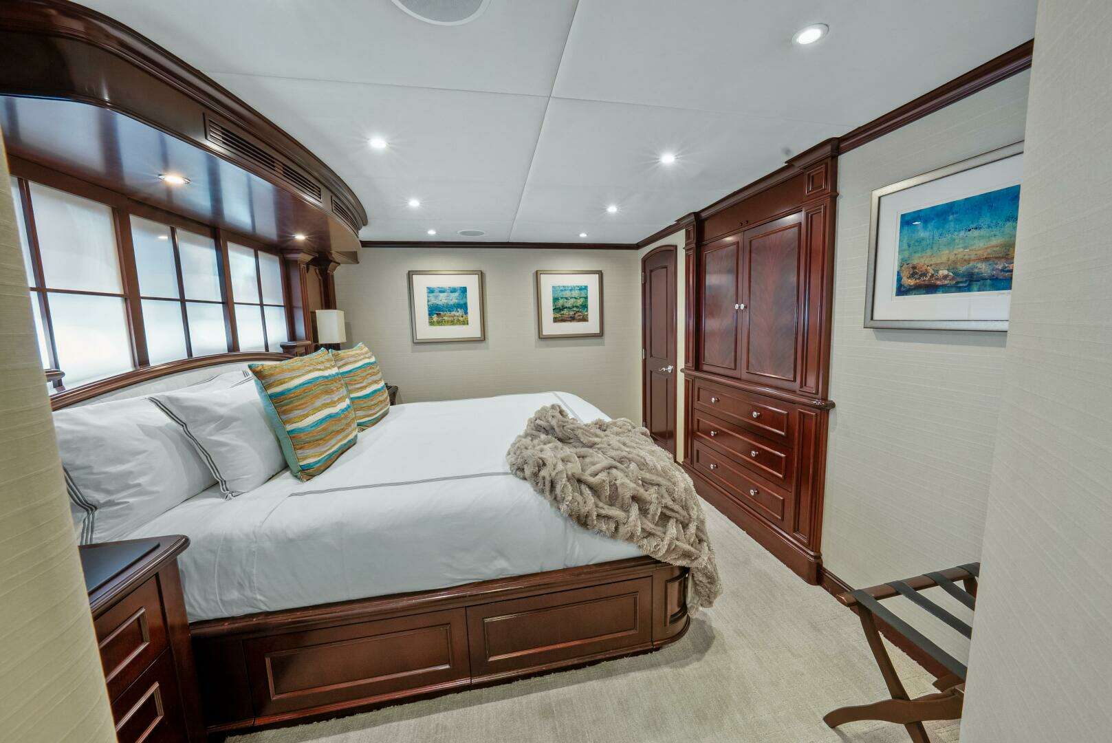 2005 Trinity Yachts Tri-Deck - Image 25