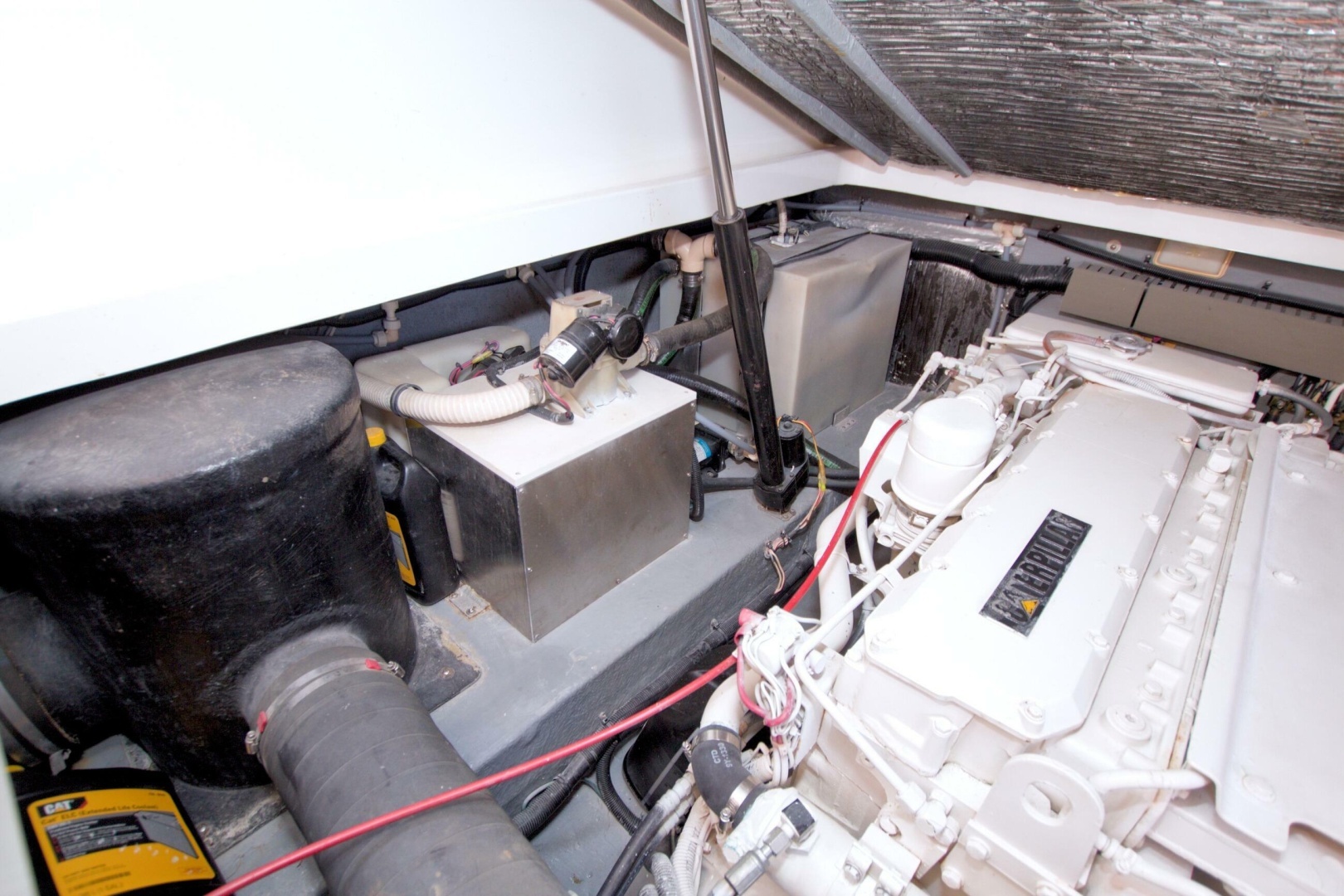 1997 Sea Ray 370 Express Cruiser - Image 54