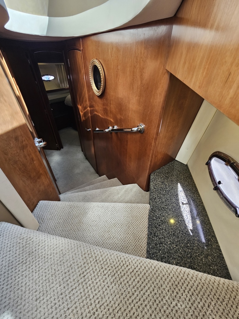 1999 Carver 530 Voyager - Image 22