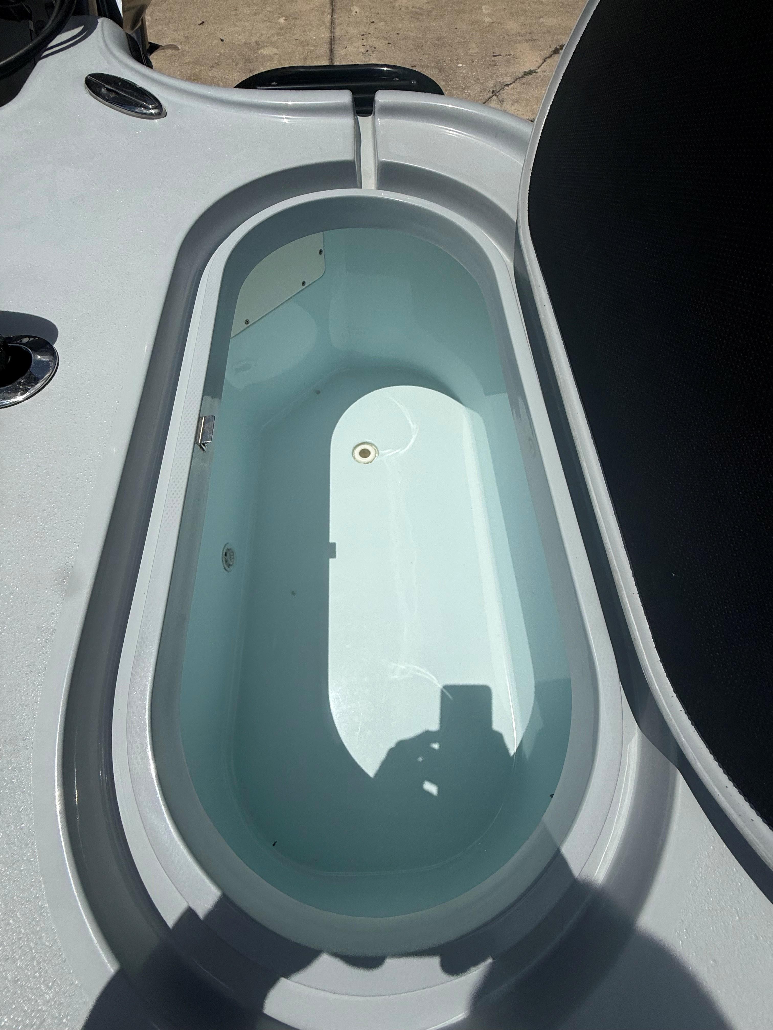2015 Yellowfin 24 Bay - 12