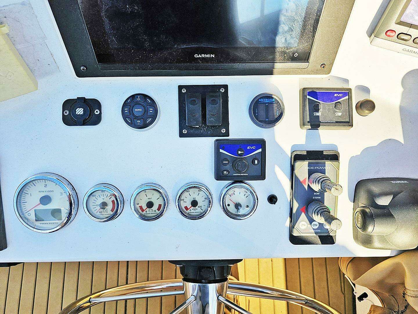 2010 Eastern Casco Bay 35 Flybridge - Image 28