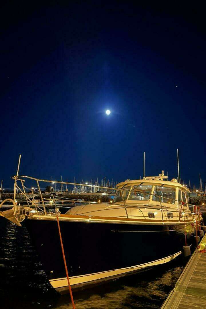 2012 Sabre 48 Salon Express - Image 57