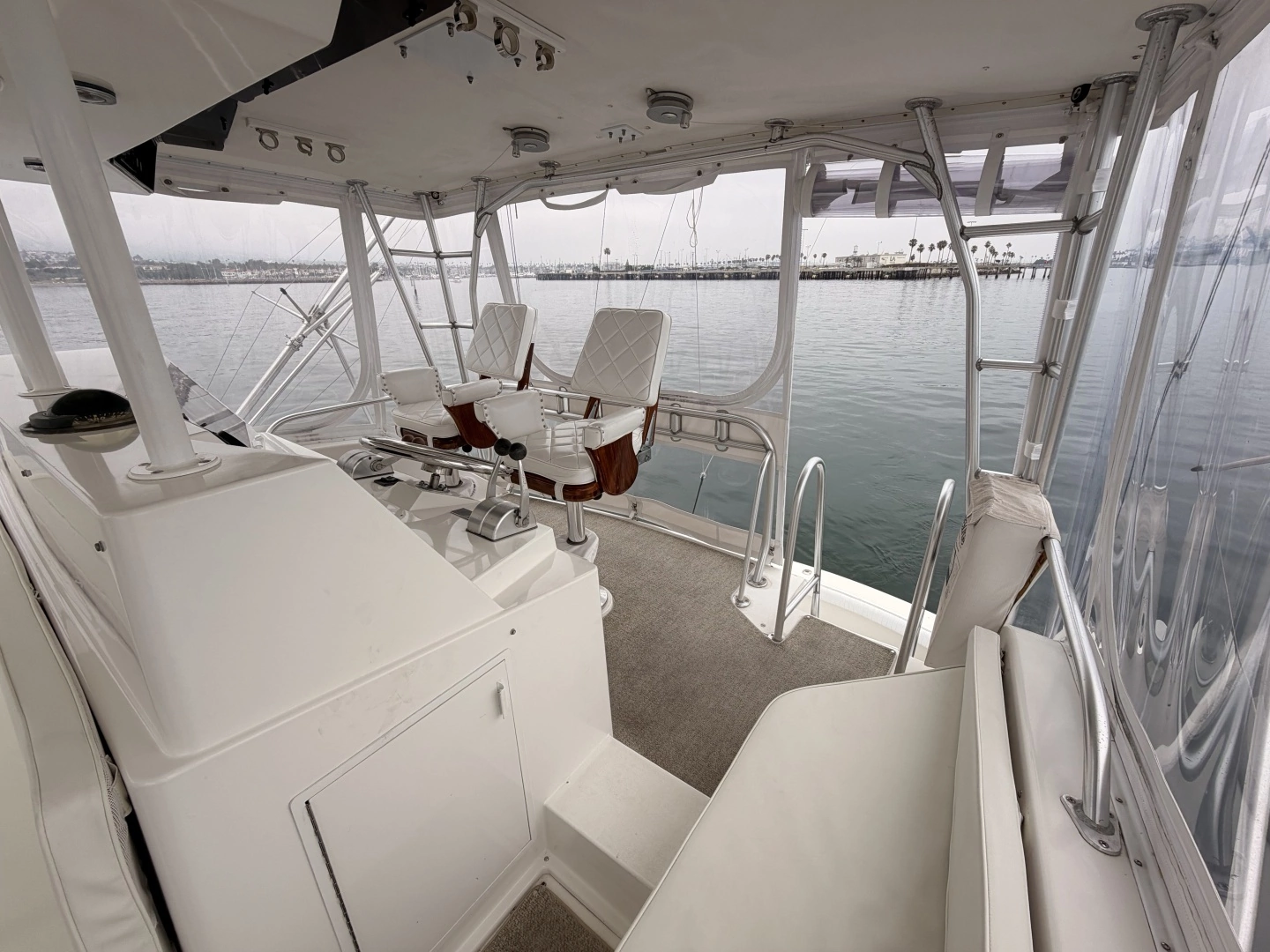 1994 Viking 50 Convertible - Image 29