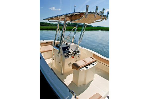 Manufacturer Provided Image: 2020 Scout 195 Sportfish boat interior with center console and seating.
