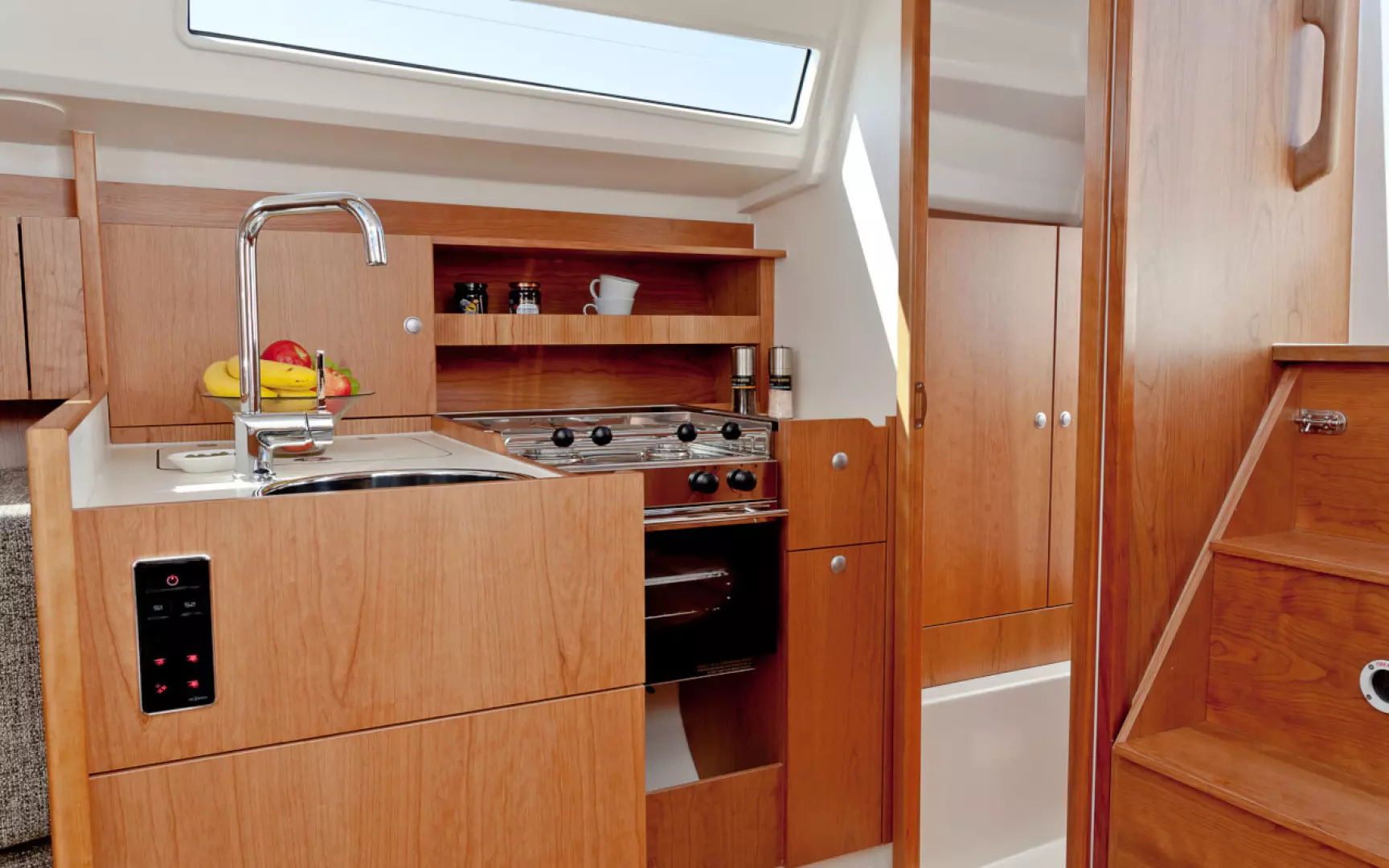 2025 Hanse 315 - Image 23