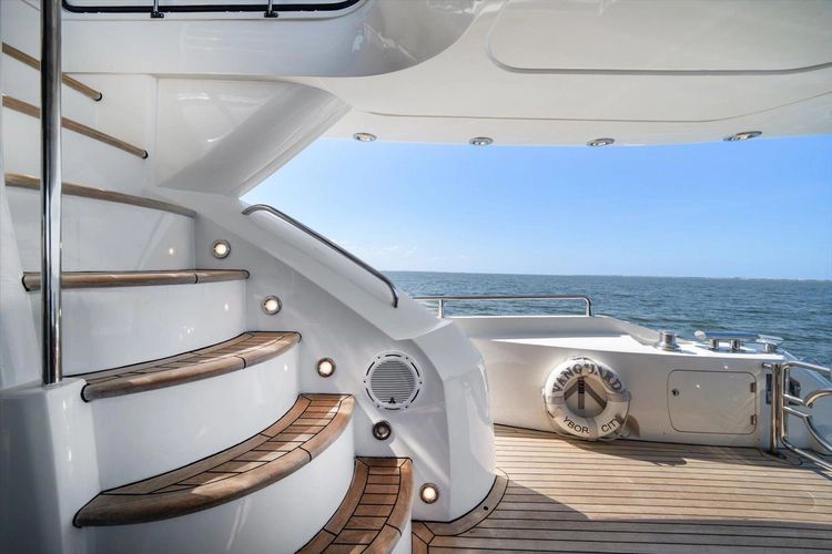 2005 Sunseeker 82 Yacht - Image 39