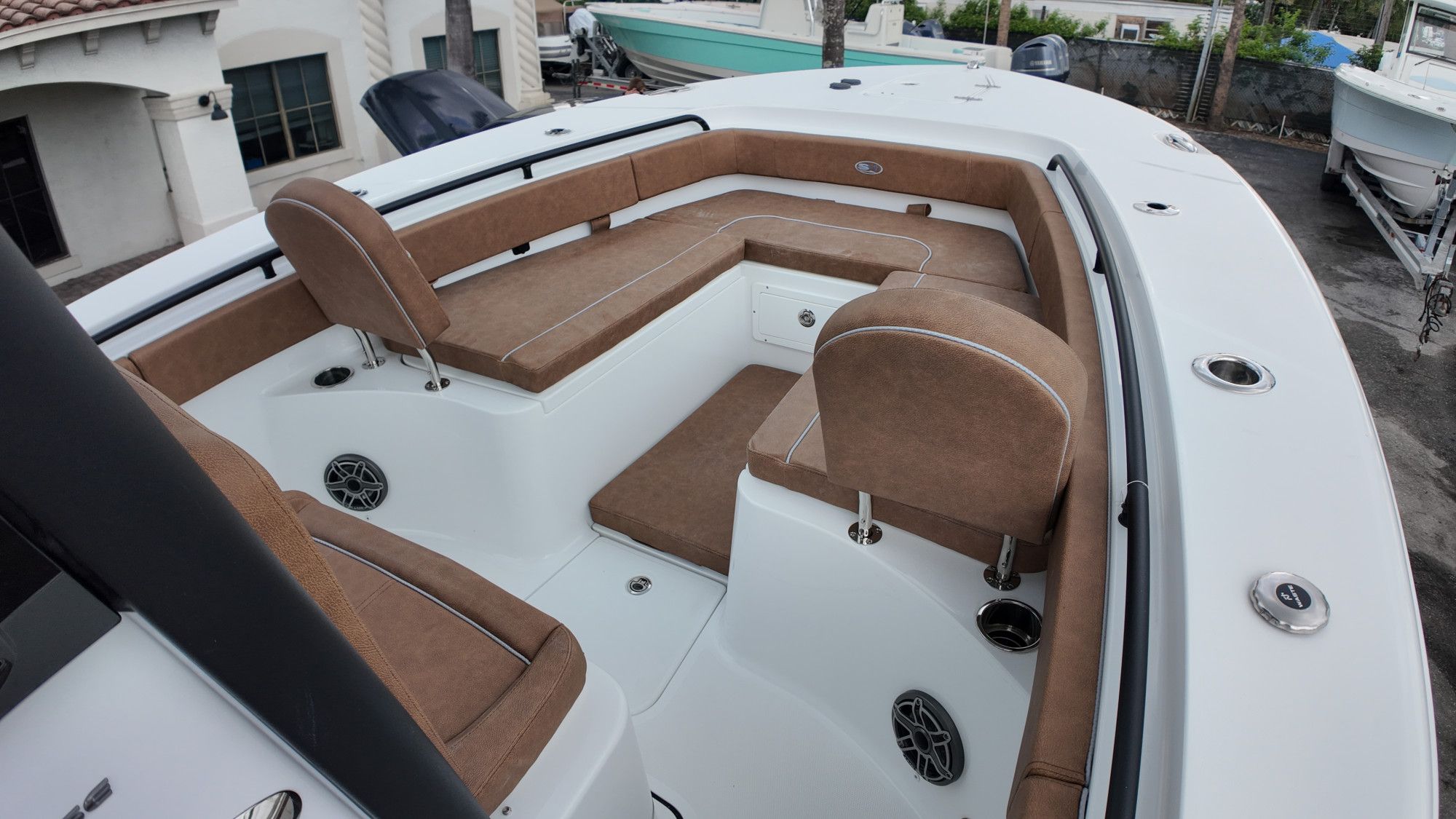 2027 Sea Hunt Ultra 265 SE - 33