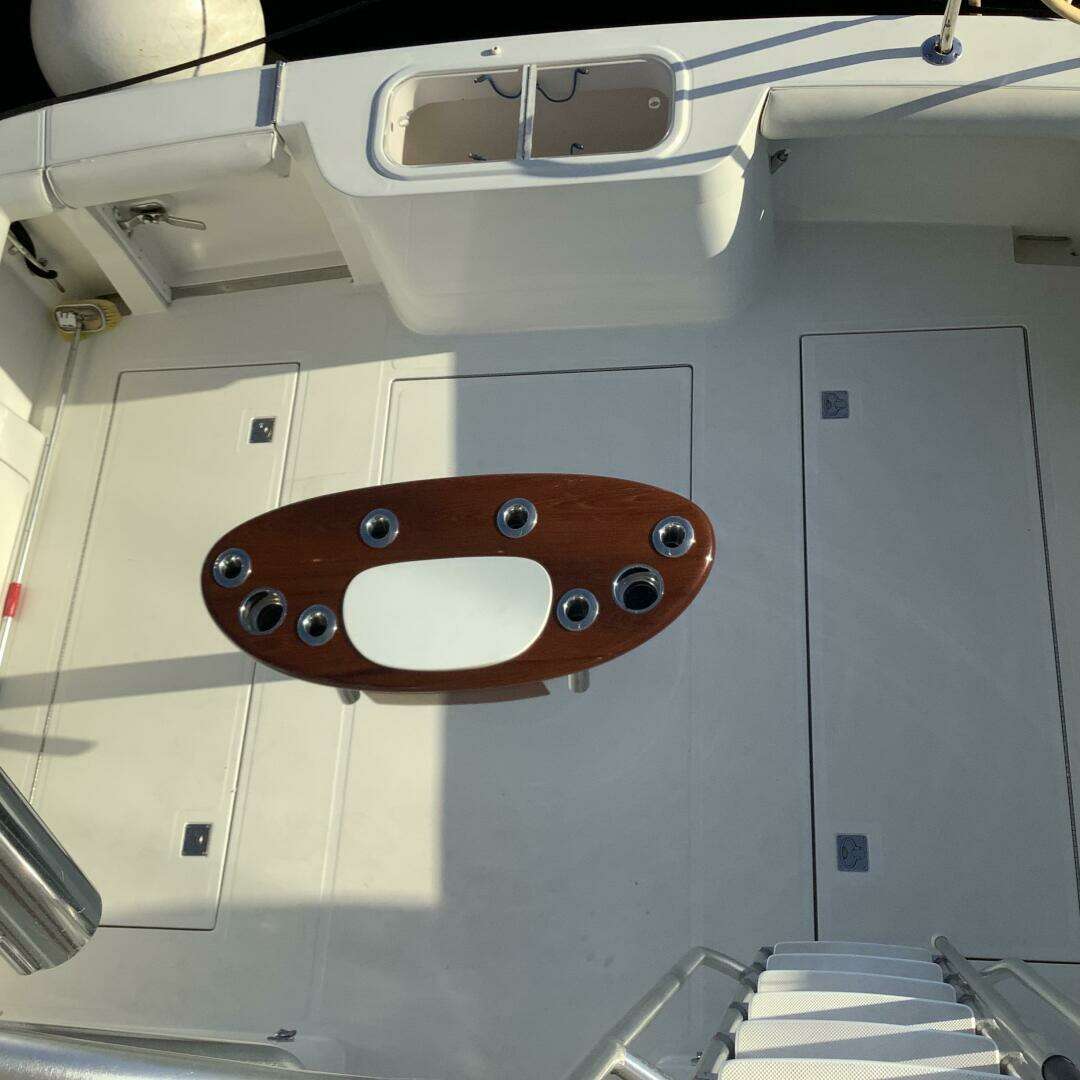 2006 Cabo 35 Flybridge Sportfish - Image 8