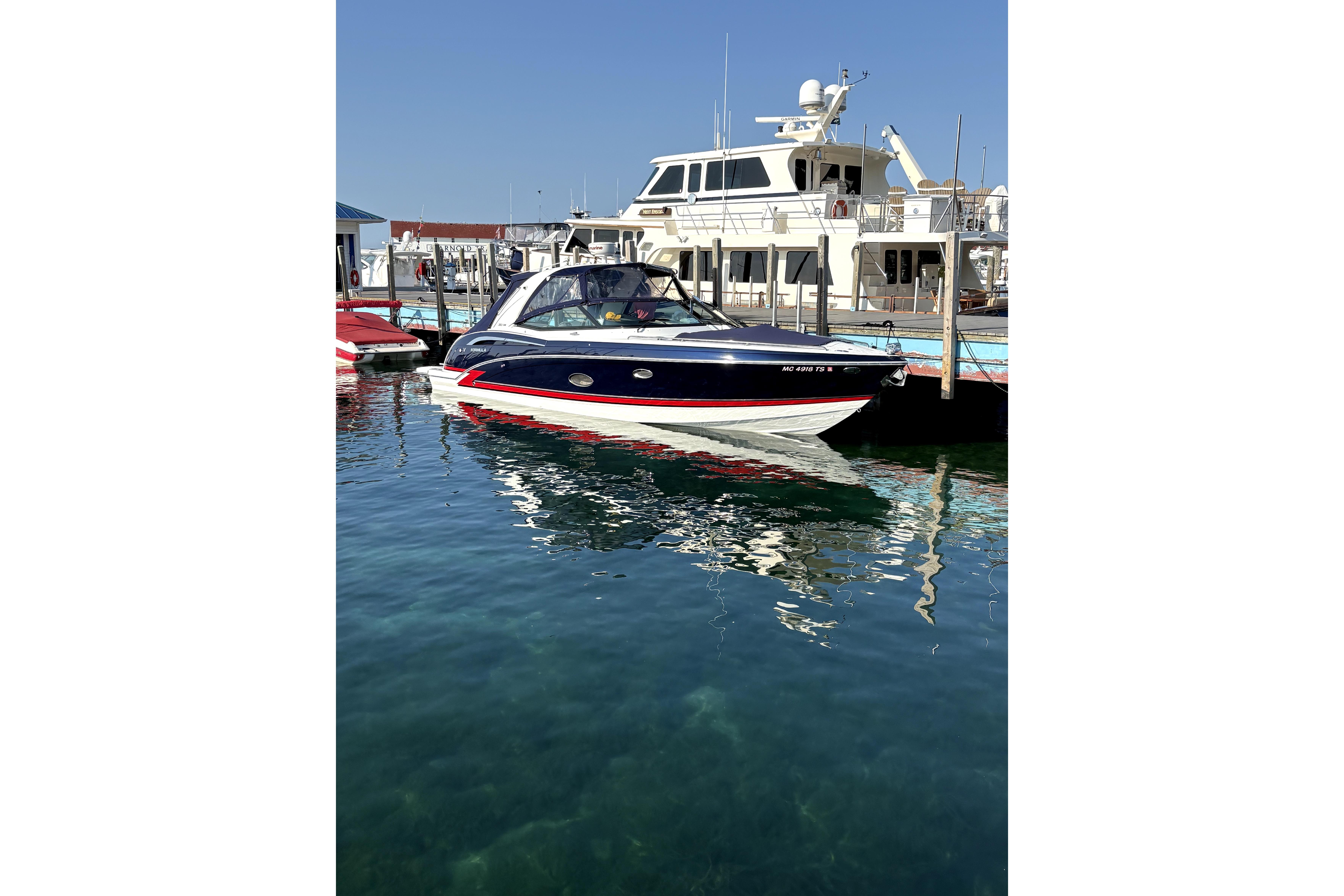 2015 Formula 350 Crossover Bowrider