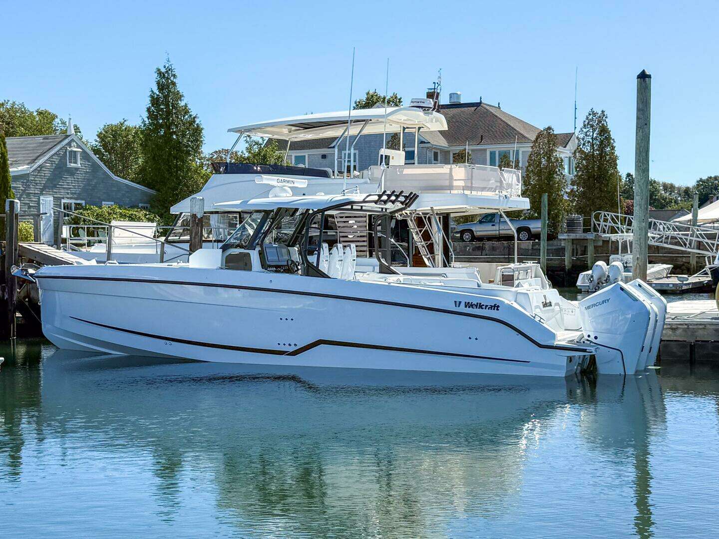 2026 Wellcraft 38 T-Top - Image 2