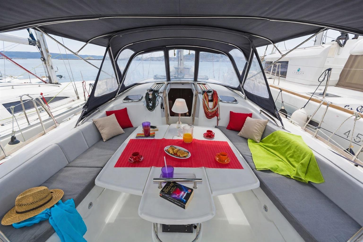 2009 Beneteau Oceanis 54