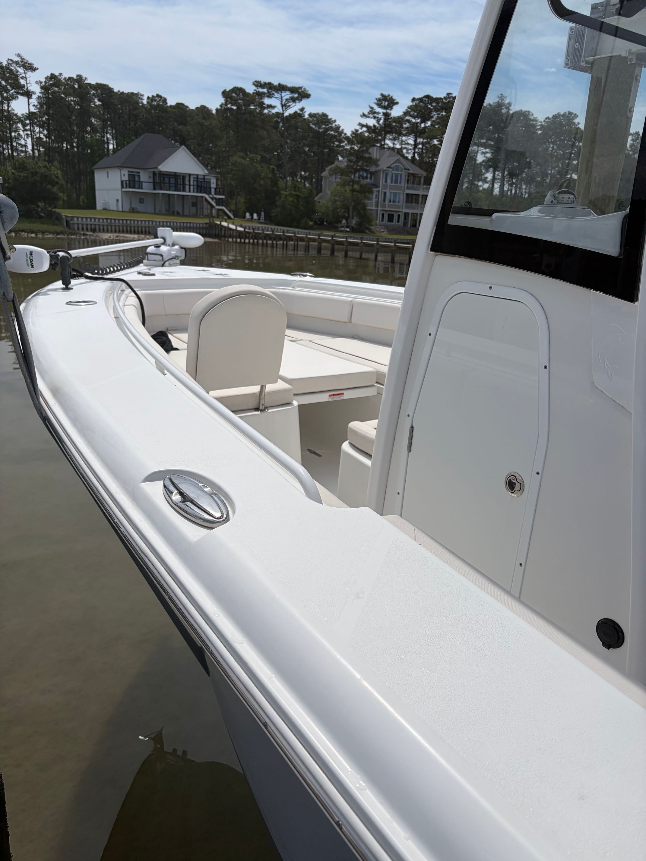 2021 Sea Hunt Gamefish 27 Forward Seating - 21