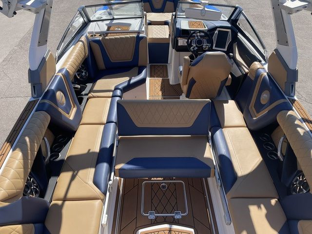 2019 Tigé RZX5 - 14