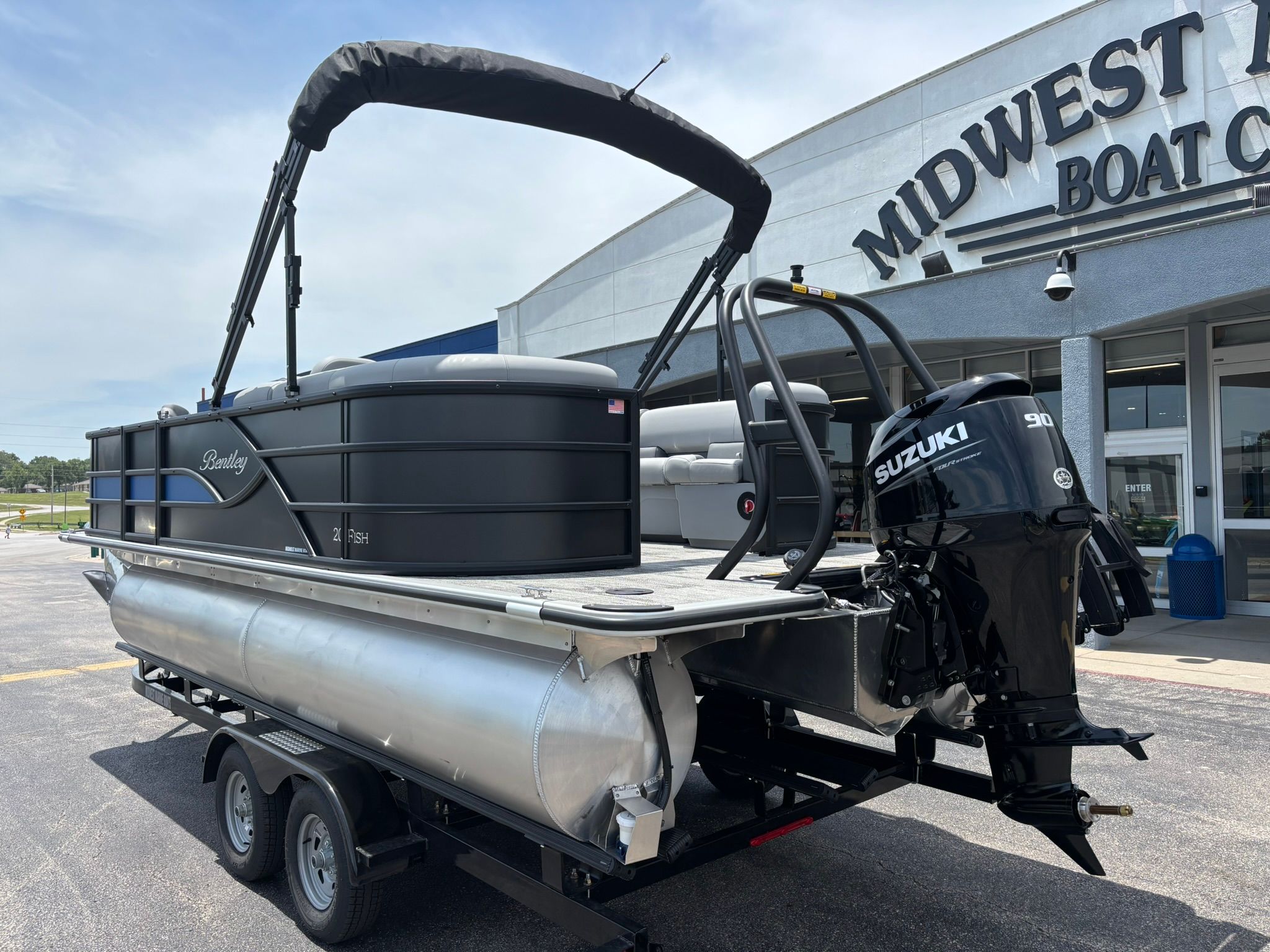 2027 Bentley Pontoons 200 Fish CWT - 8
