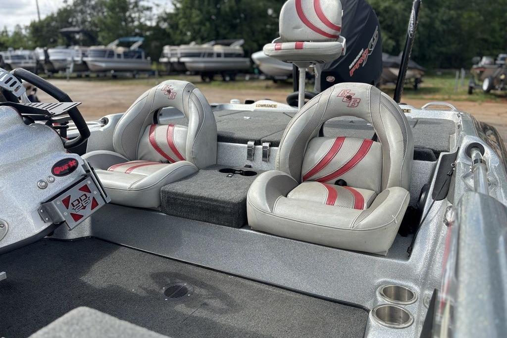 2020 Bass Cat Cougar FTD boat interior with stylish seats and control panel.