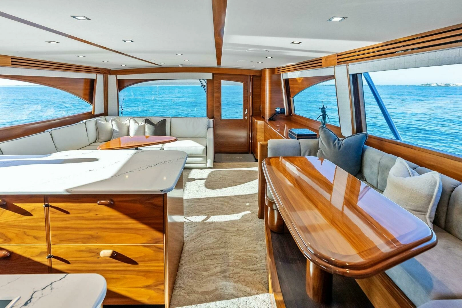 2023 Viking 64 Convertible - Image 15