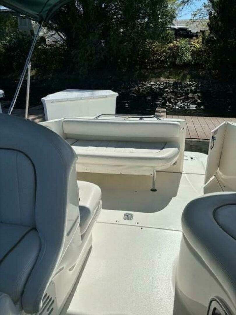 2000 Sea Ray 270 Sundancer - Image 16