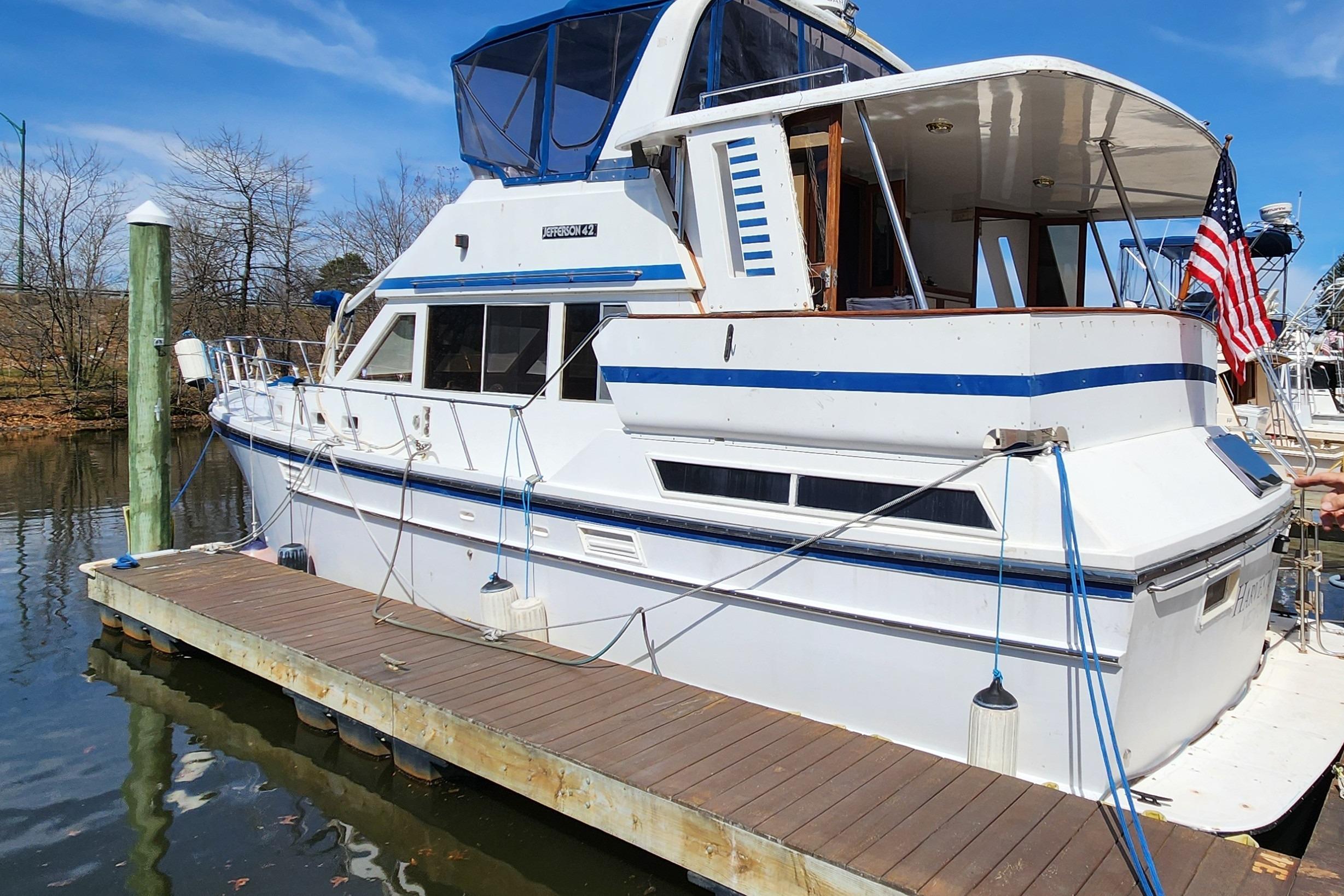 1987 Jefferson 42 SE Sundeck Motor Yacht