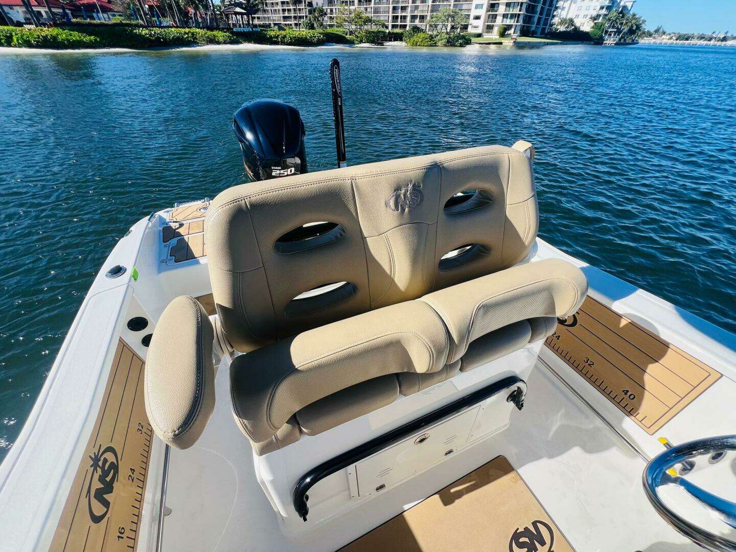 2020 NauticStar 251 Hybrid - Image 27