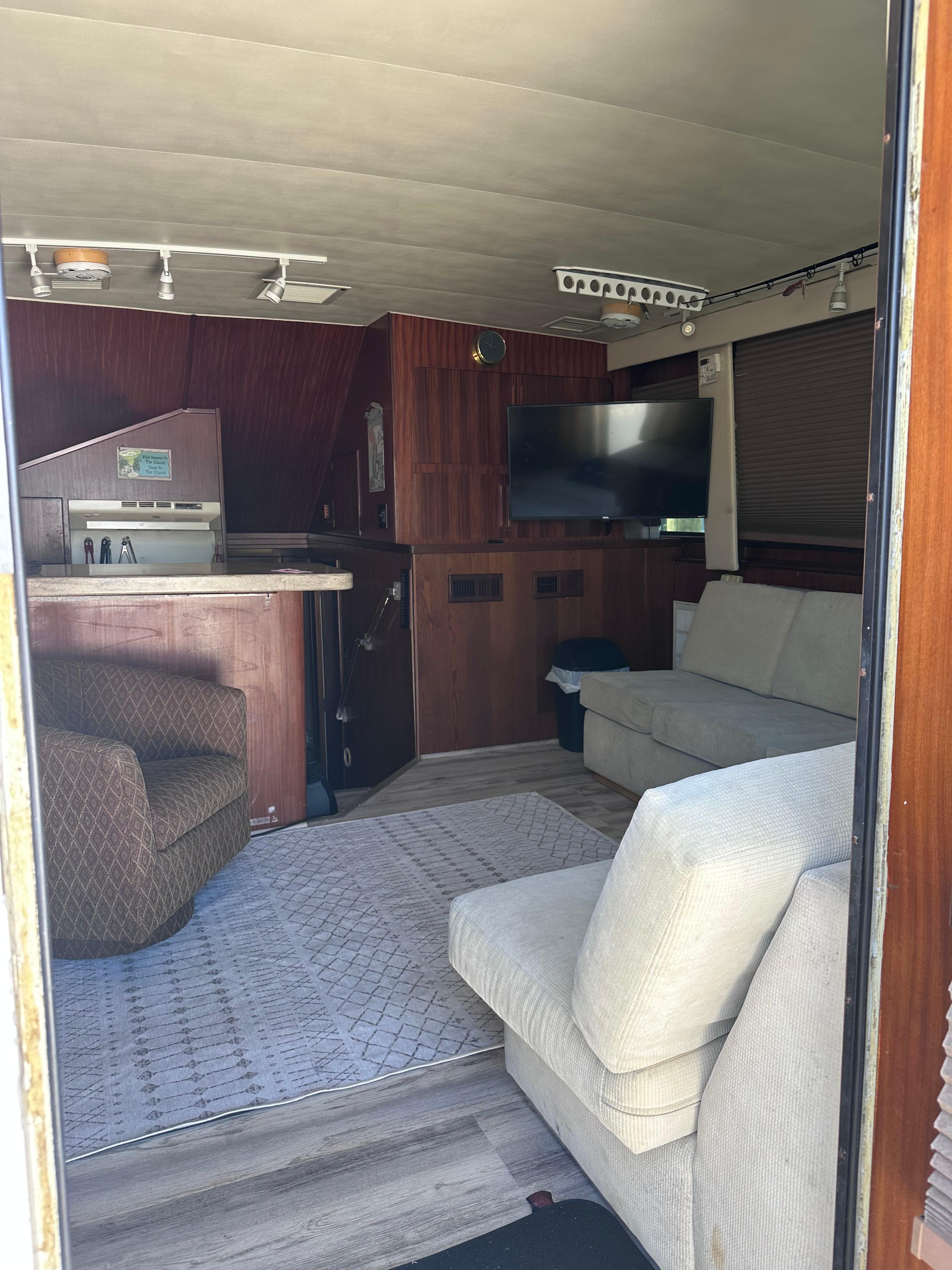 1988 Hatteras 48conv - 10