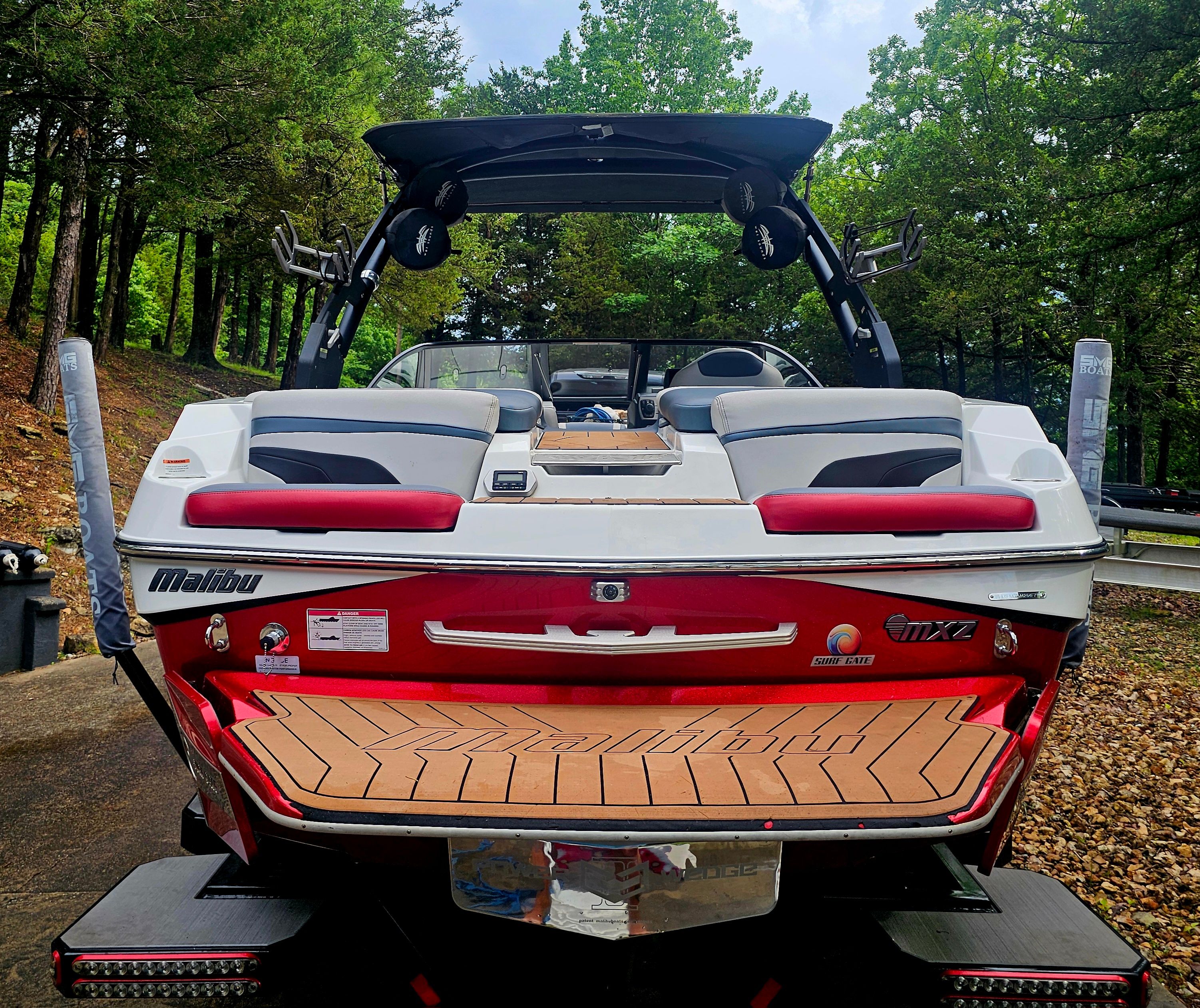 2017 Malibu Wakesetter 22 MXZ - 10
