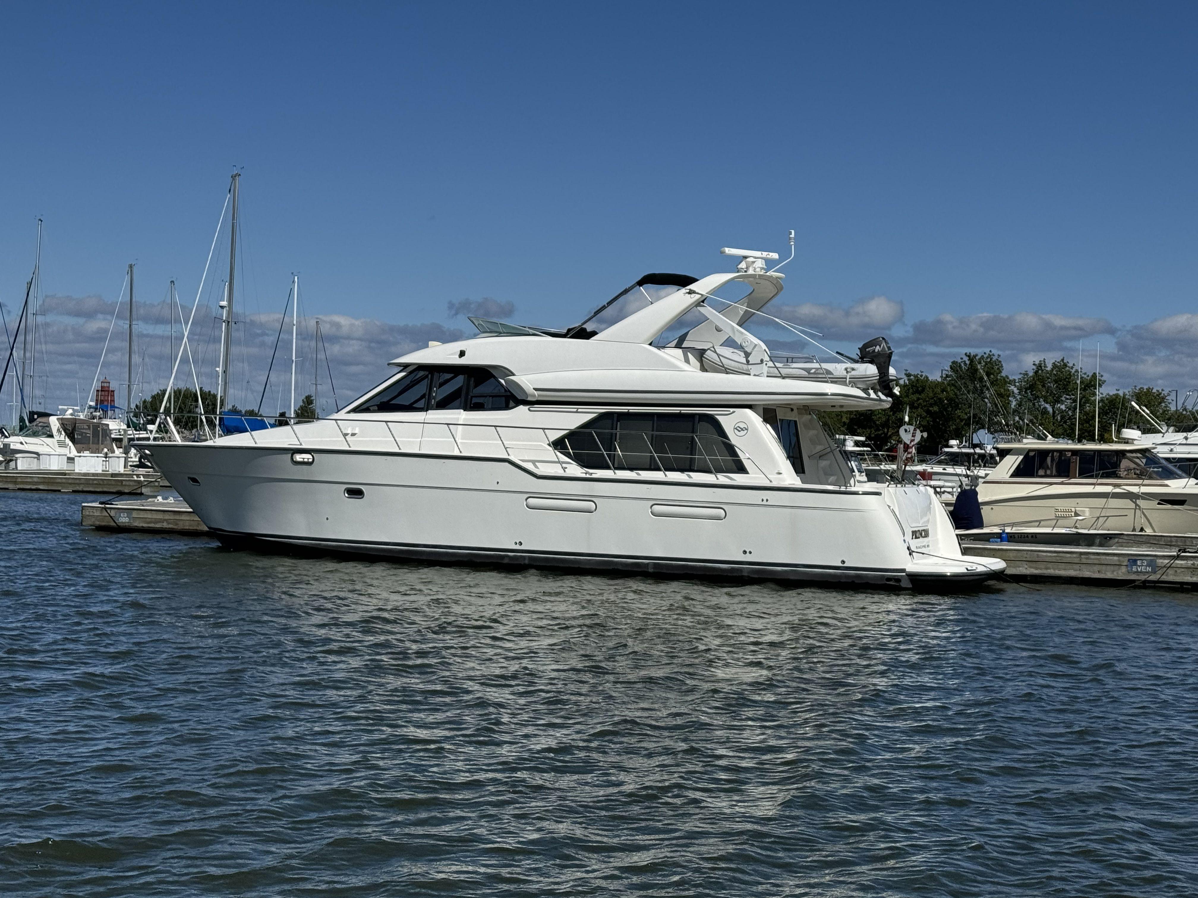 2000 Bayliner 5288 PILOTHOUSE MOTORHOUSE