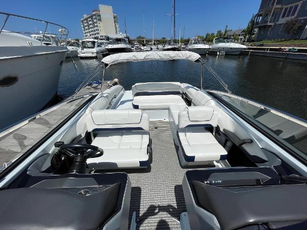 2013 Formula 270 Bowrider - 21
