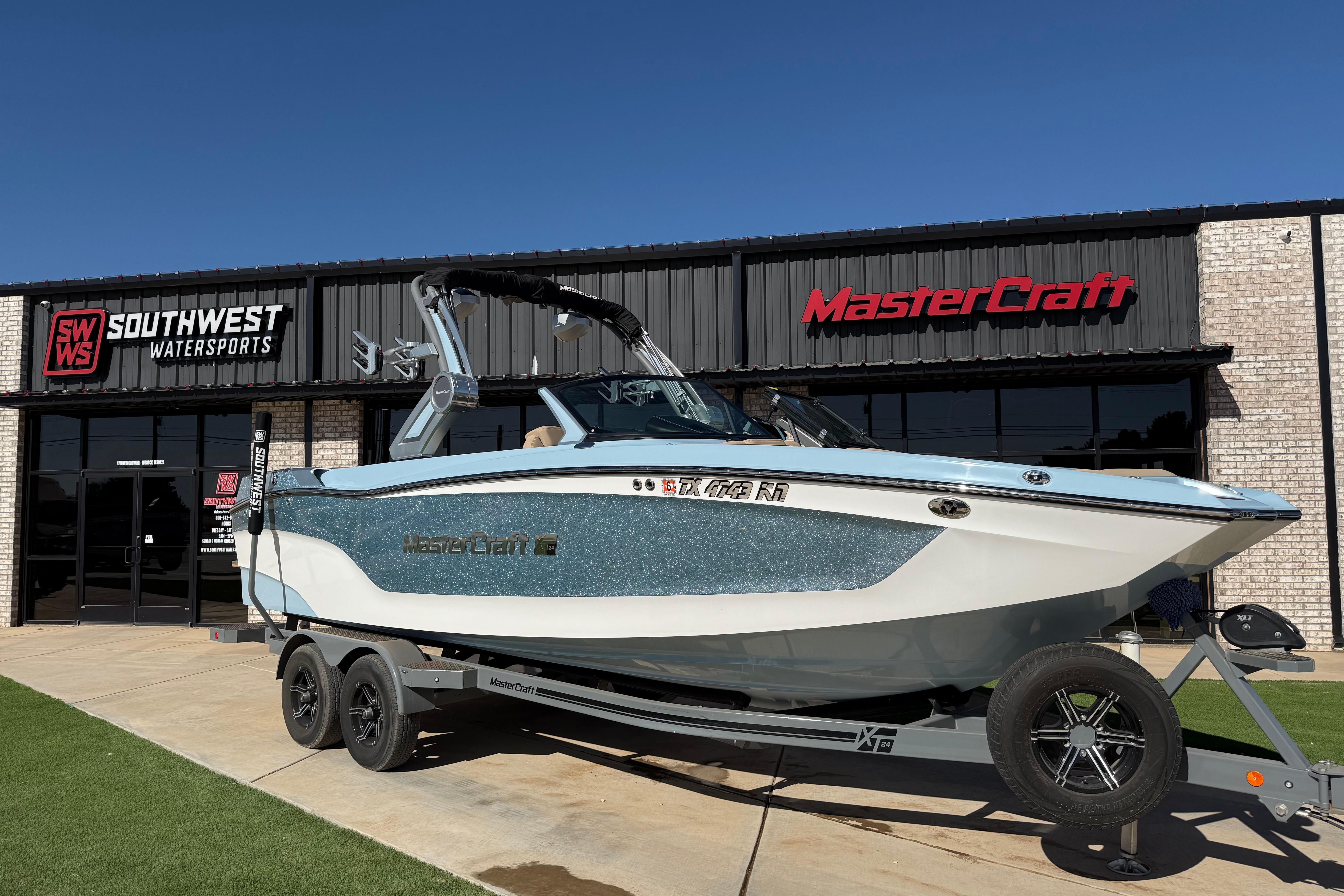 2022 MasterCraft XT24