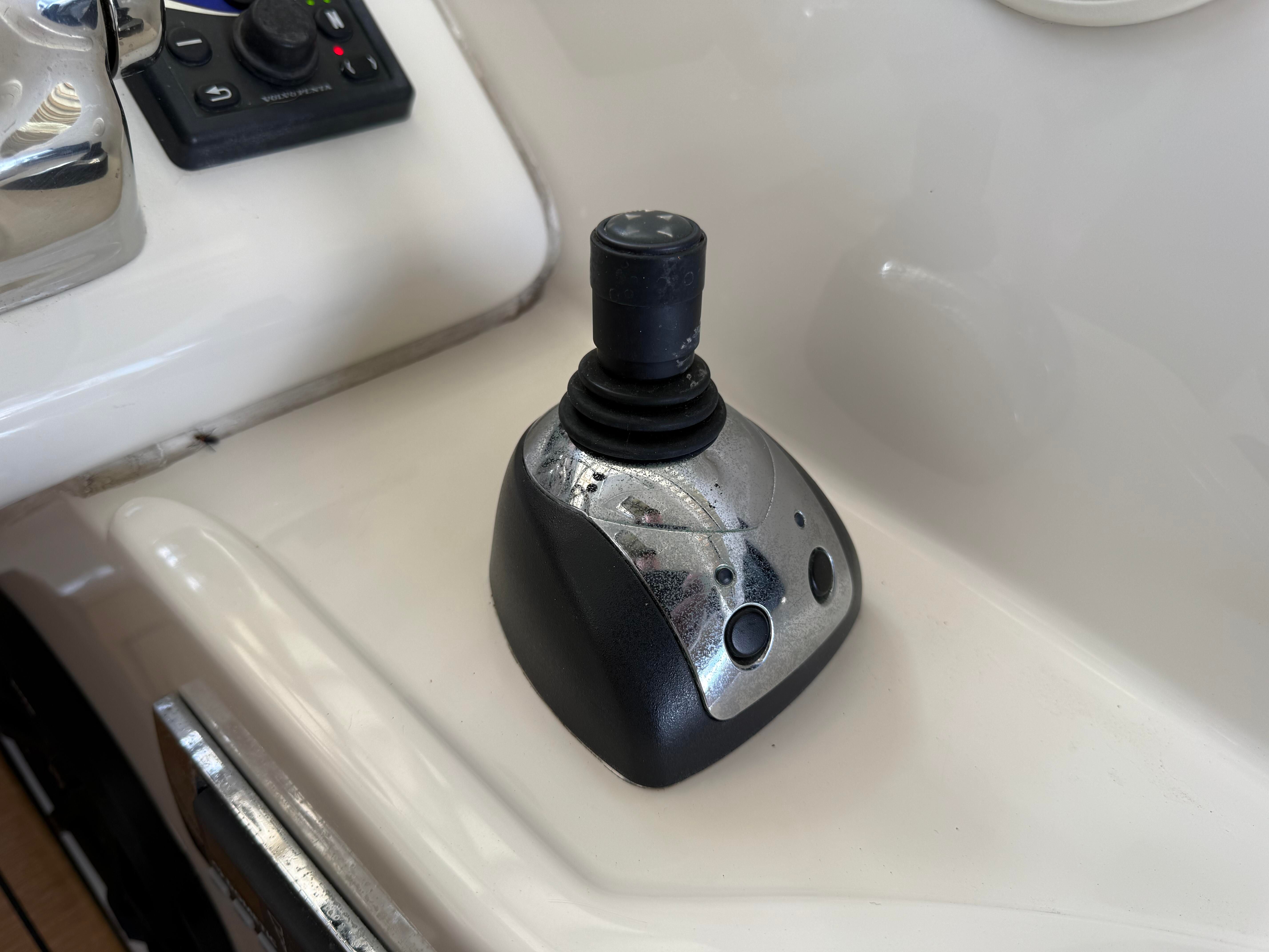 Joystick control on a 2007 Chris-Craft Roamer 40.