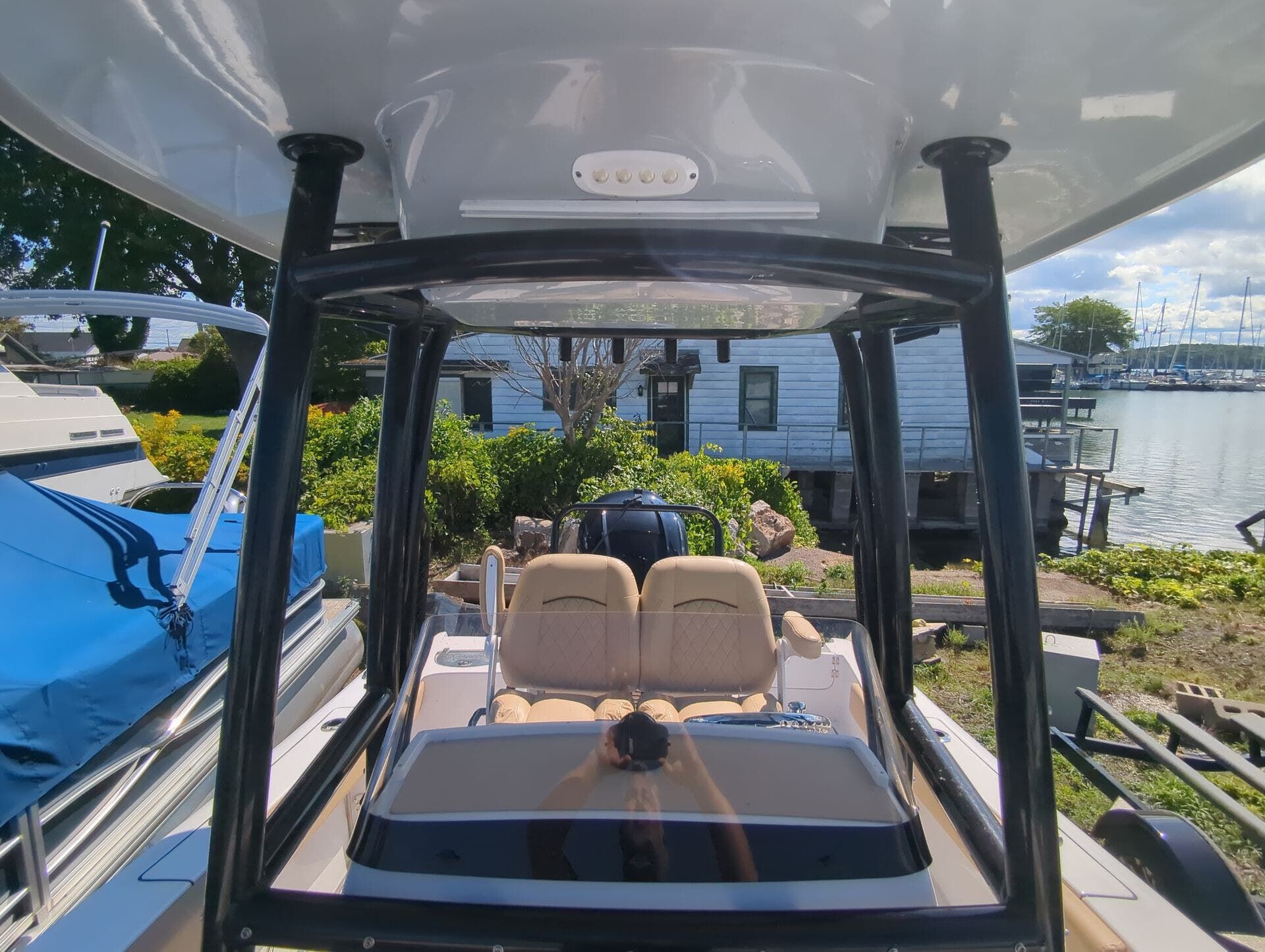 2023 Sportsman Open 212 Center Console - 23