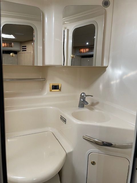2000 Sea Ray 380 Sundancer - 7