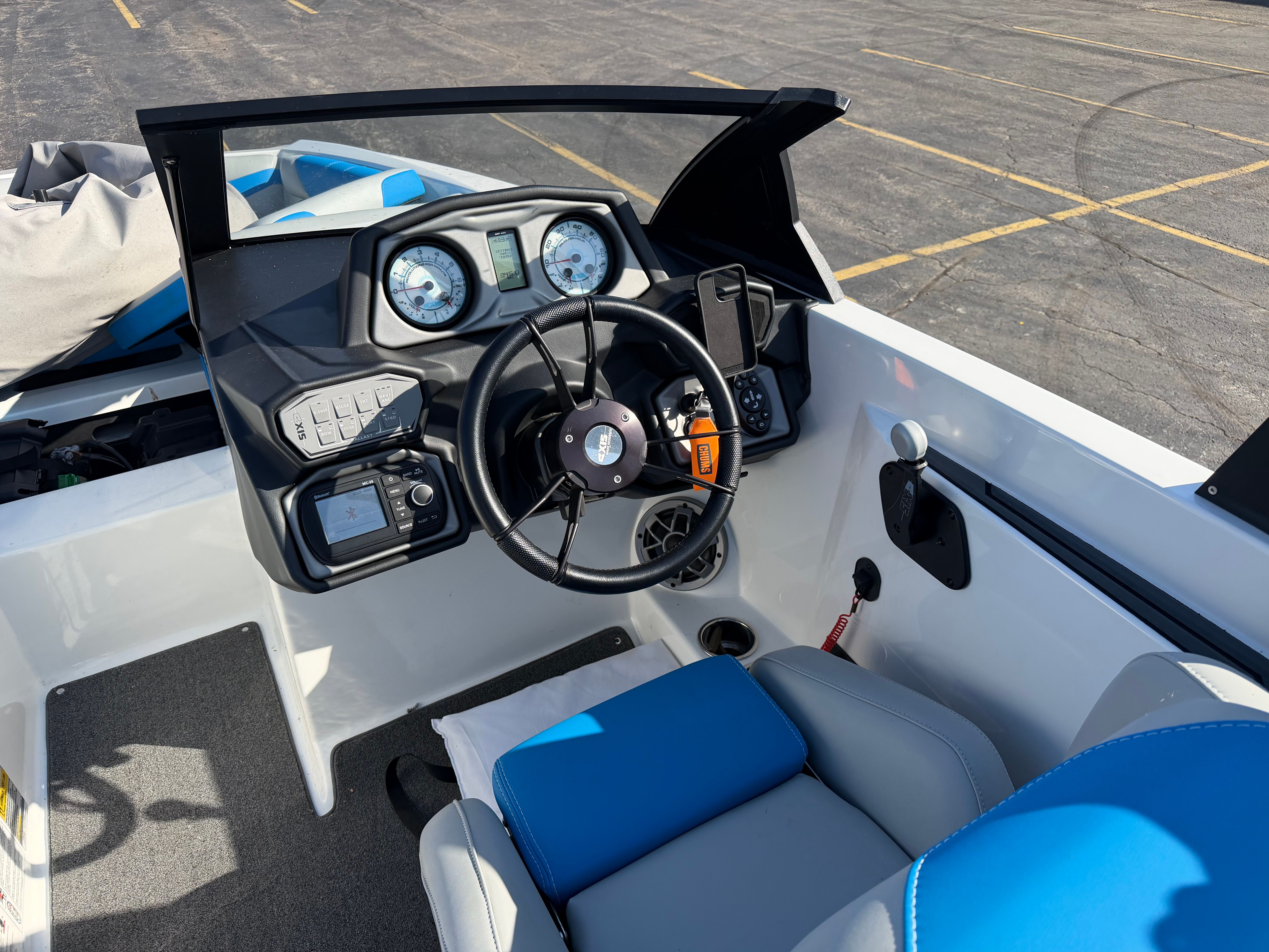2020 Axis A20 - 11