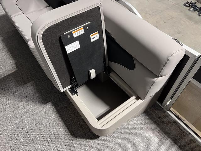 2025 BARLETTA BOATS Aria A22CC - 11