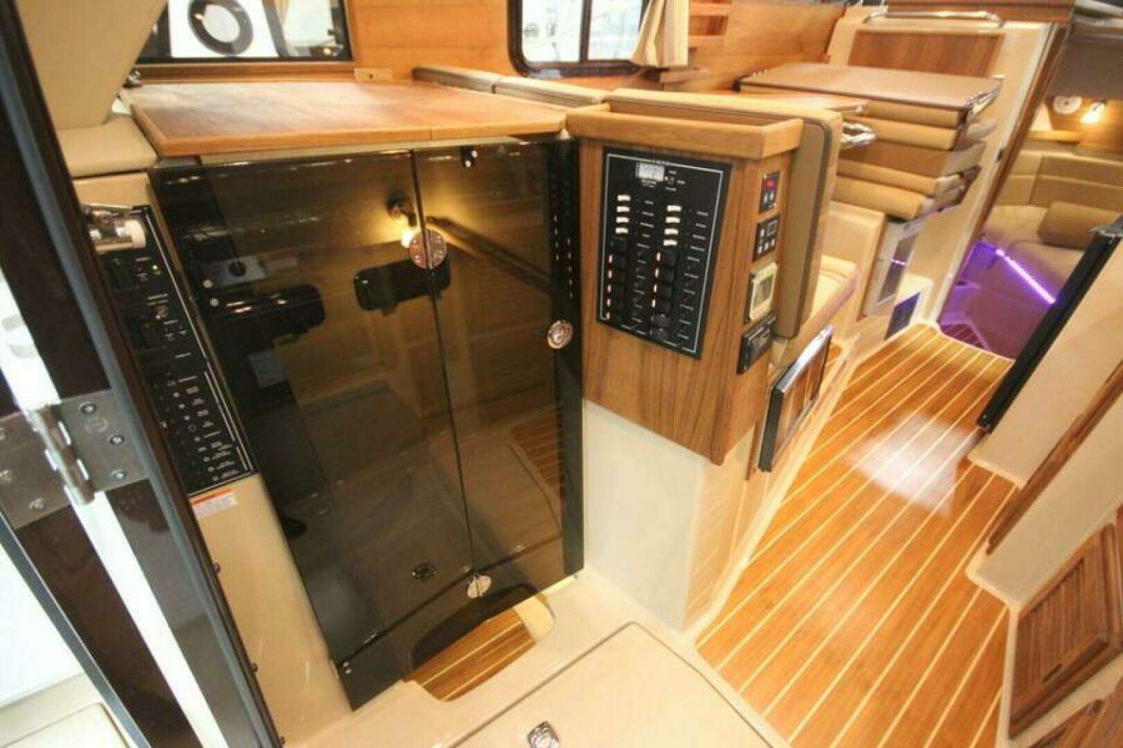 2026 Ranger Tugs R-31 Command Bridge Luxury Edition - Image 75