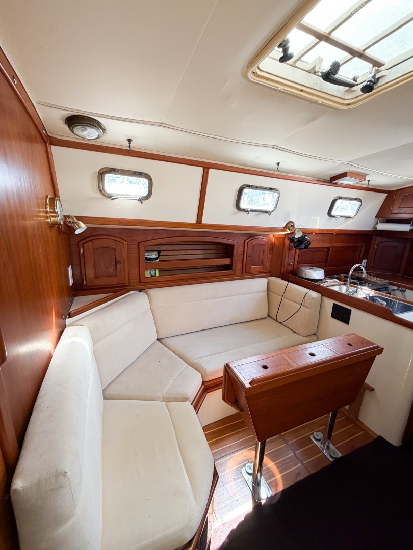 1998 Pacific Seacraft 37 - Image 66