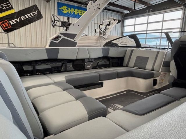 2026 Malibu Wakesetter 23 LSV - 12