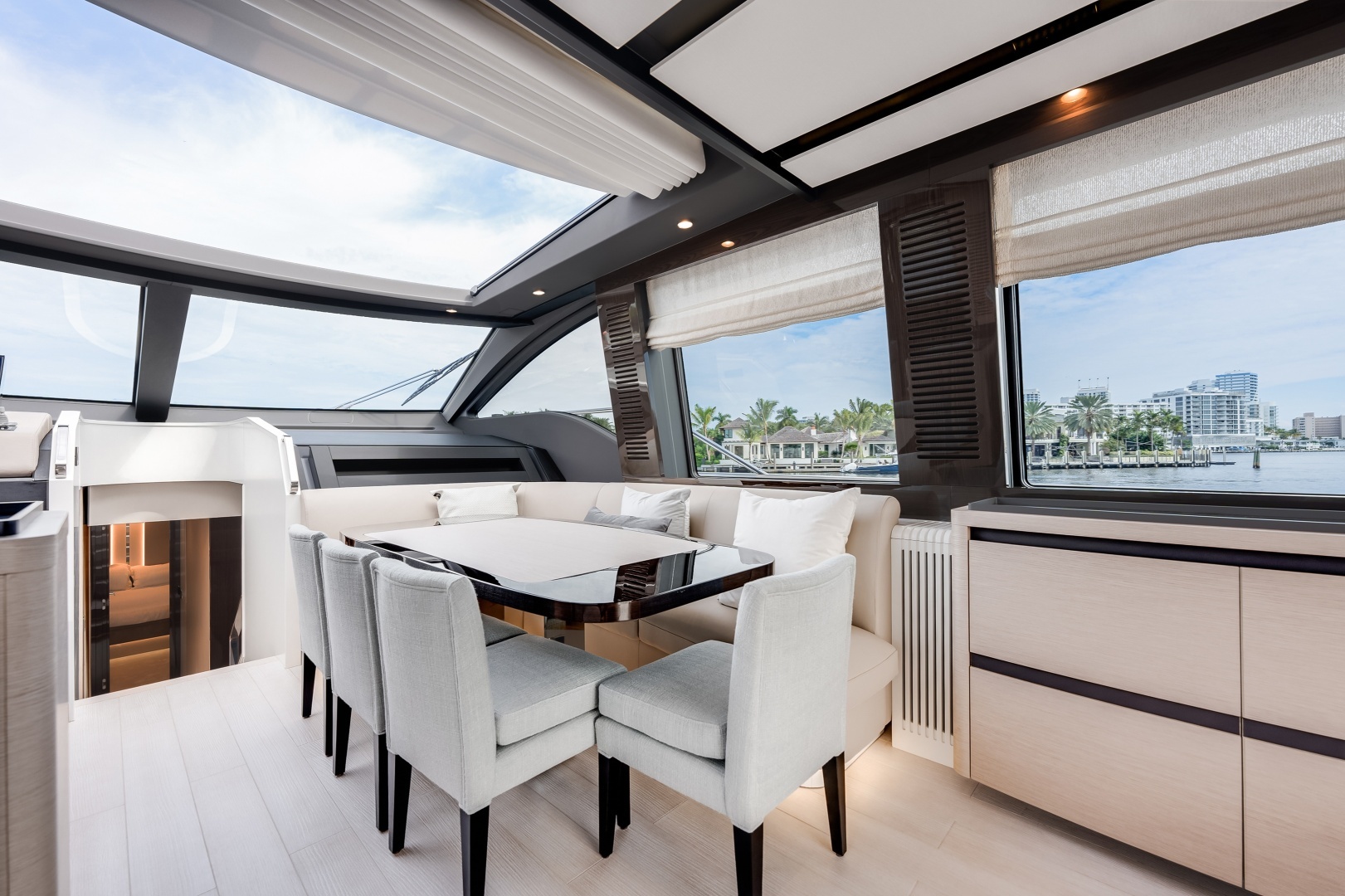 2024 Azimut S8 - Image 32