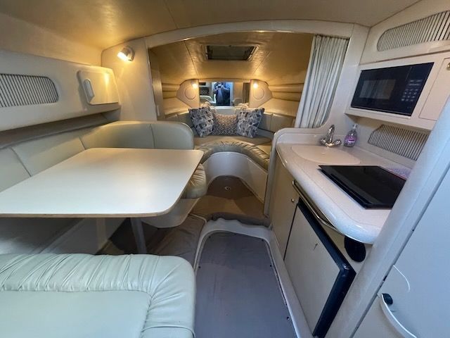 1998 Sea Ray 270 Sundancer - 25