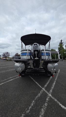 2026 Bentley Pontoons BENTLEY BOLT With 150Hp Mercury Four-Stroke Motor - 20