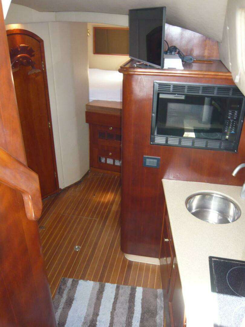 2004 Rampage 38 Express - Image 12