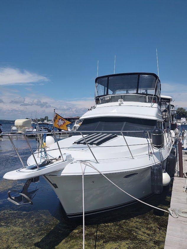 1996 Carver 430 CP