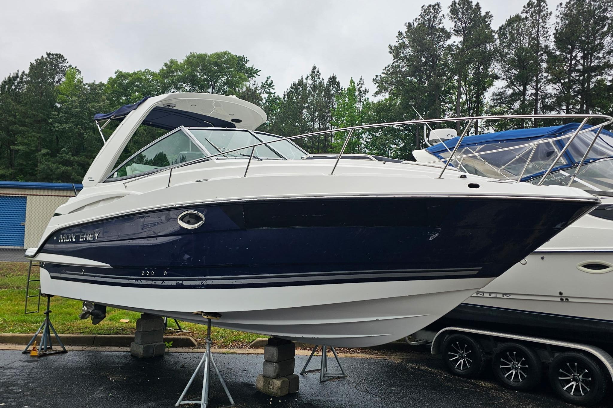 2016 Monterey 295 Sport Yacht