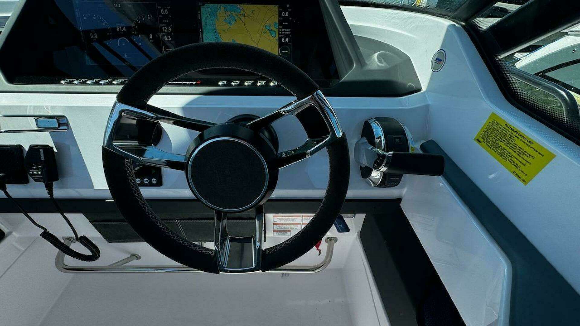 2022 Axopar 28 T-Top - Image 13