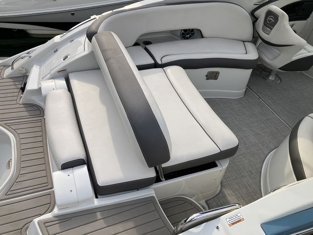 2023 Crownline 270 XSS - 12