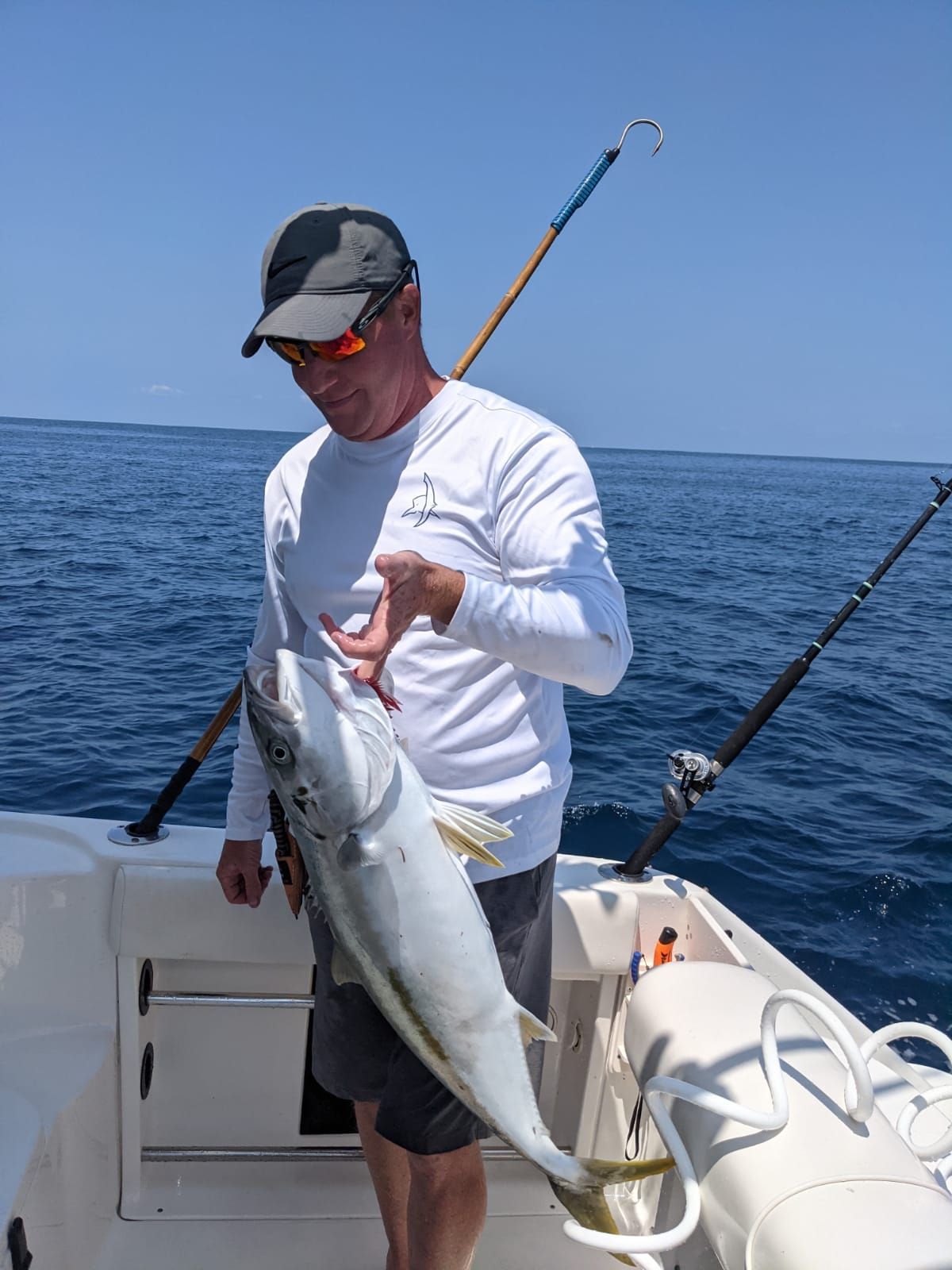 2012 Robalo R225 Walkaround - 39