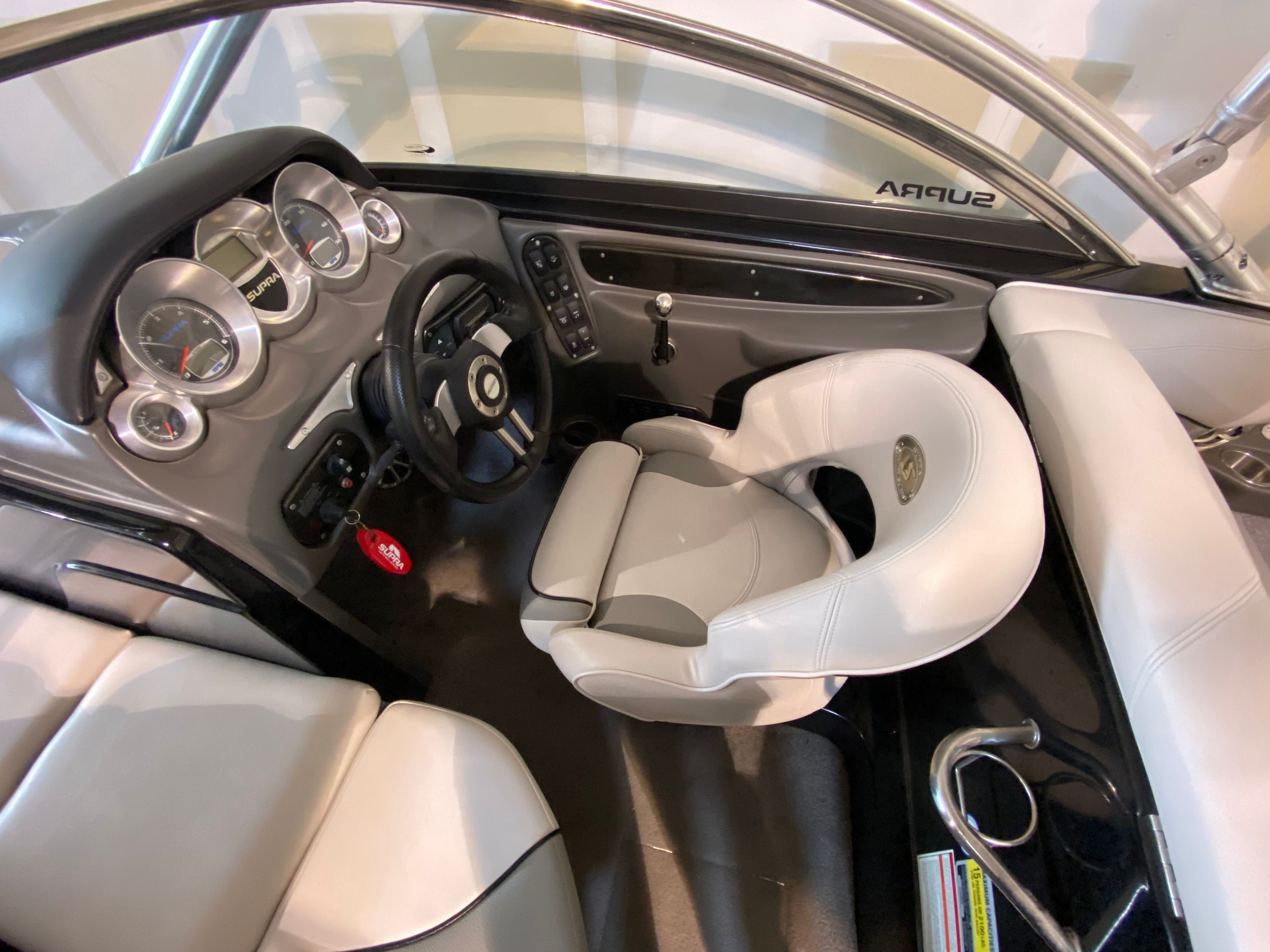 2008 Supra Launch 22 SSV - 34