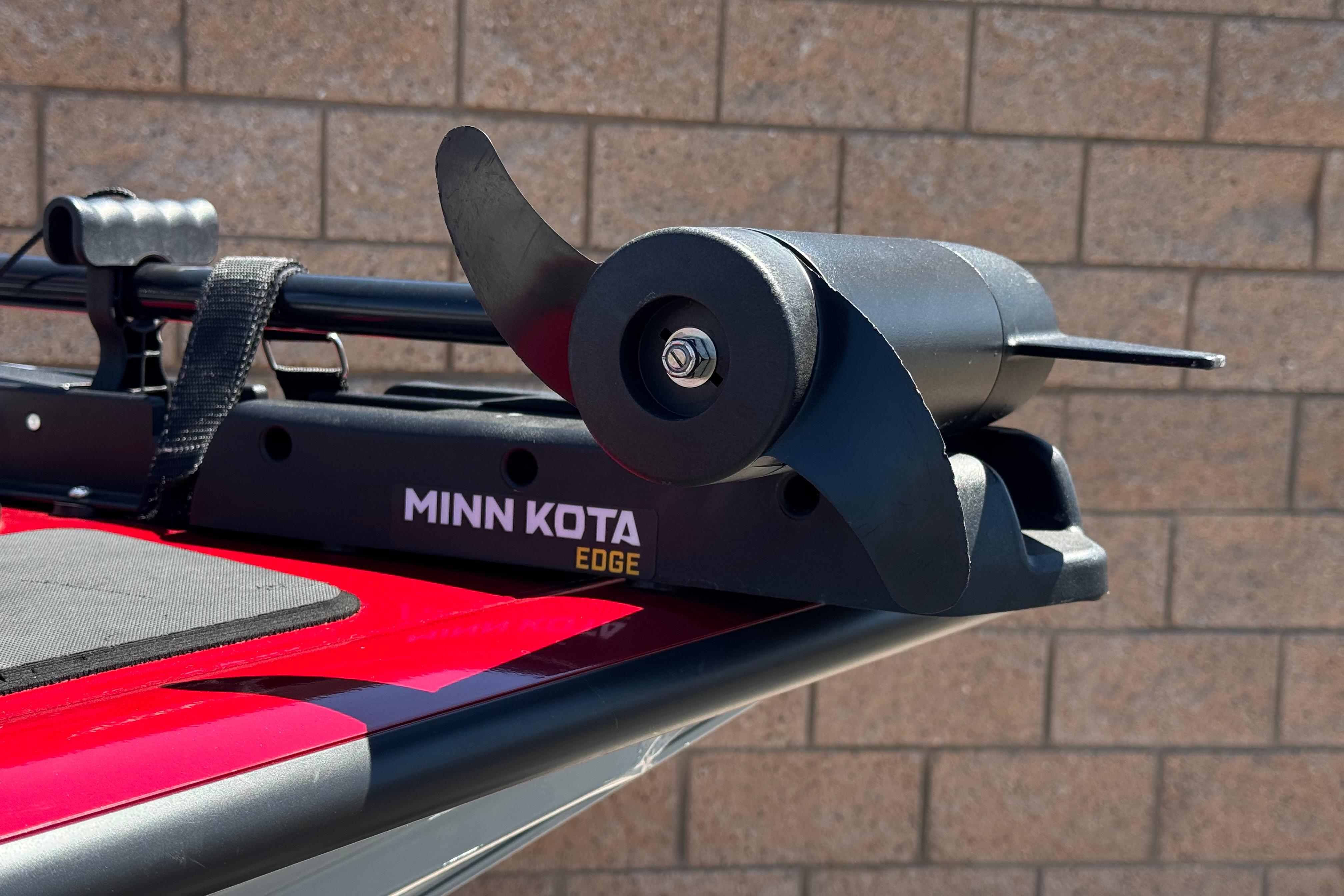 Minn Kota Edge trolling motor on 2025 Tracker Pro Team 175 TXW boat.