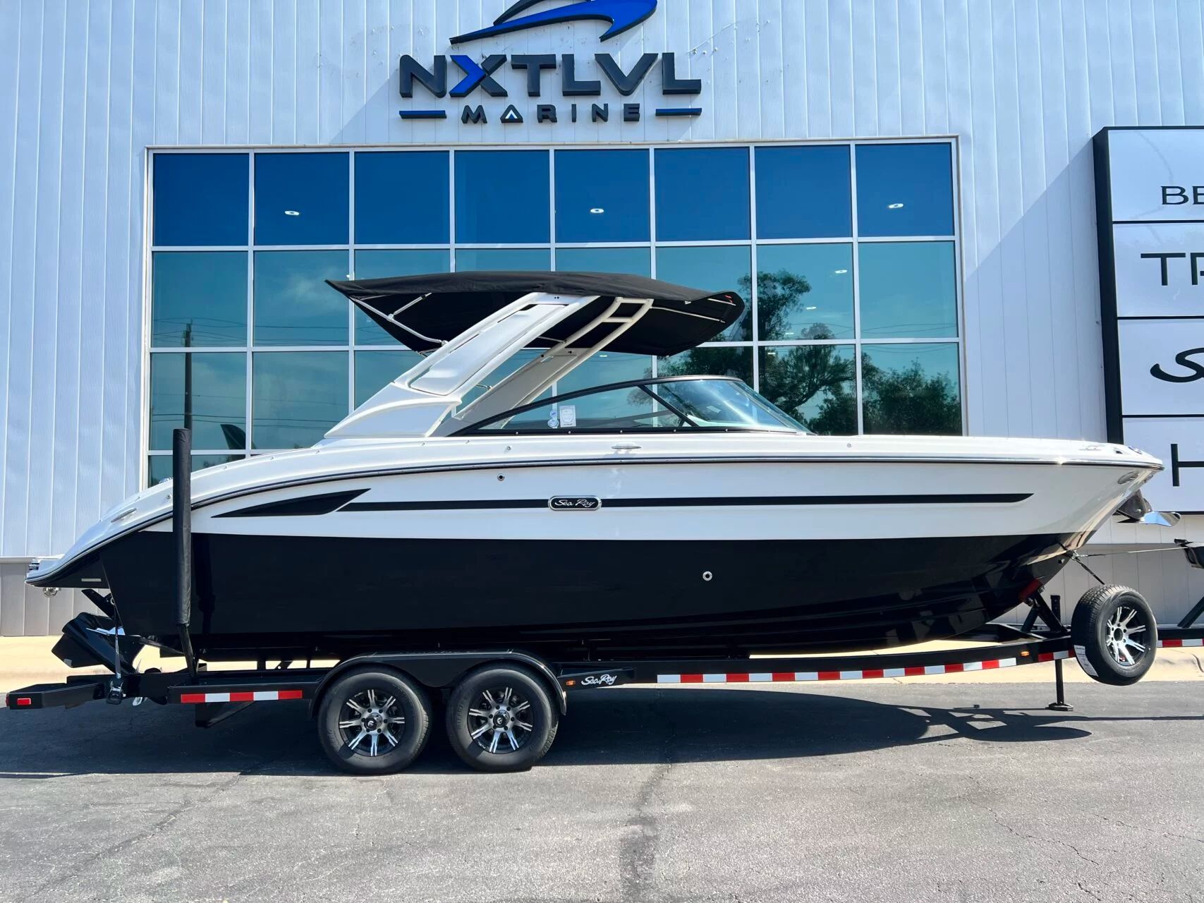 2026 Sea Ray SDX270 SURF - 2