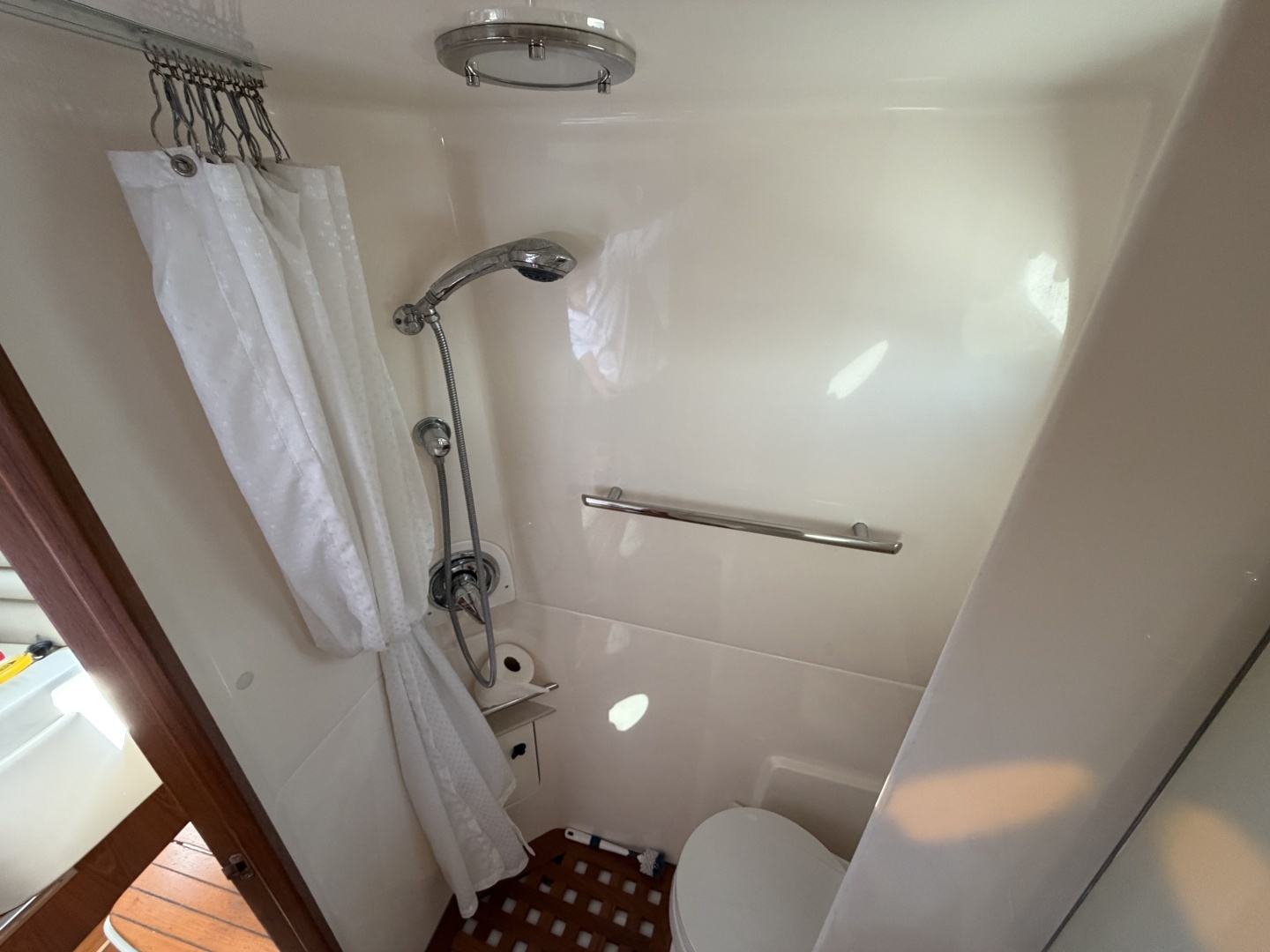 2003 Pursuit 3400 Express - Image 17